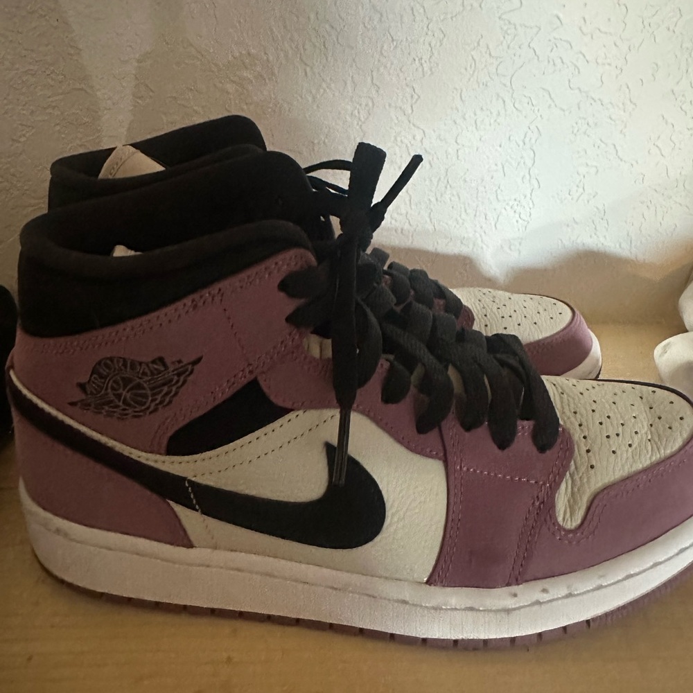 Nike Women's Sneakers - Pink and White - Picture 3 of 6